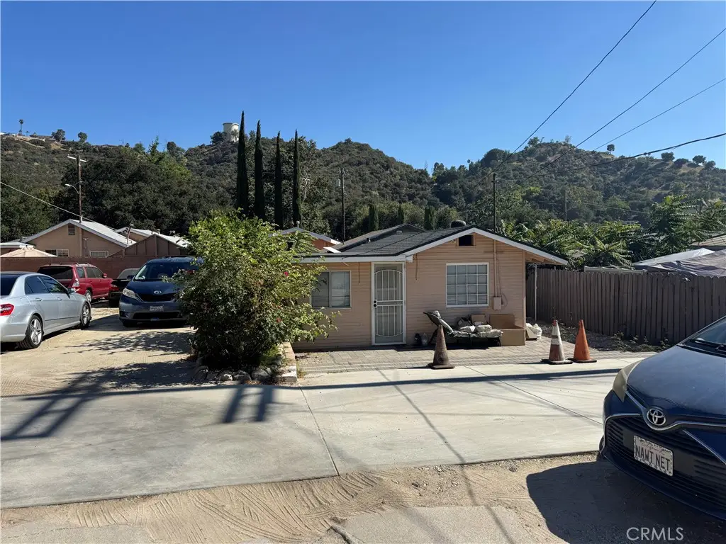 6938 6940 Foothill, Tujunga, CA 91042 - #1