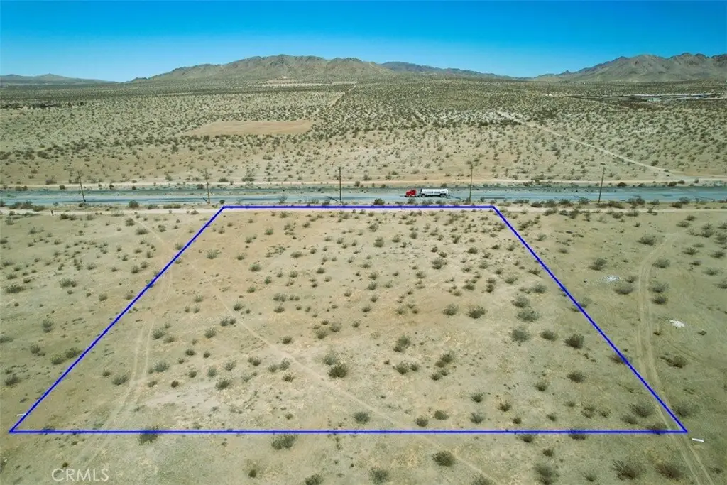 4 Quarry Road, Apple Valley, CA 92307 - Image #1