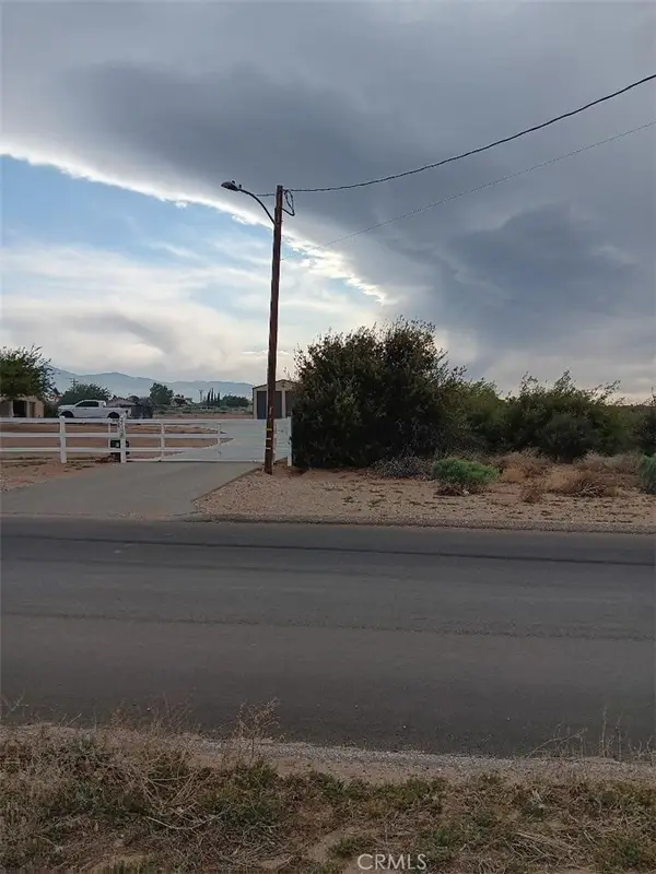 7786 Capelin Road, Phelan, CA 92371