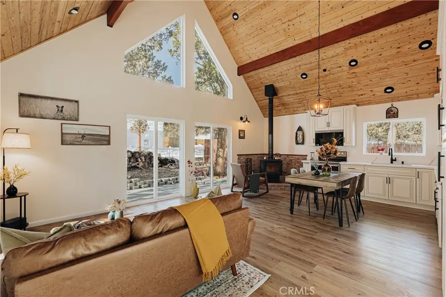 630 Victoria Lane, Sugarloaf, CA 92386 - Image #3
