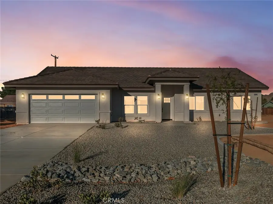 15590 Dale Evans Parkway, Apple Valley, CA 92307 - Image #2