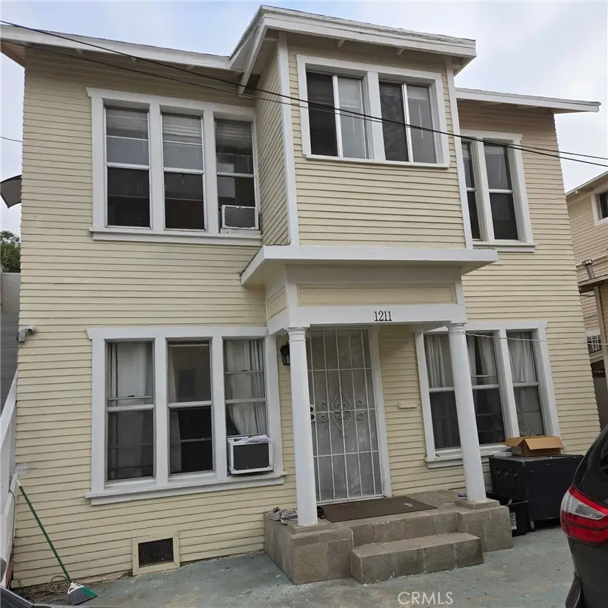 1211 Elden Ave., Los Angeles, CA 90006 - #3