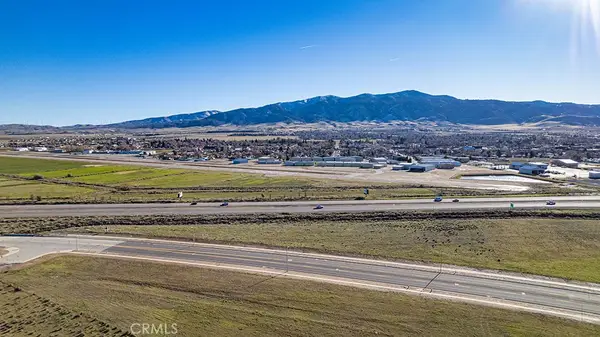 8 Challenger, Tehachapi, CA 93561