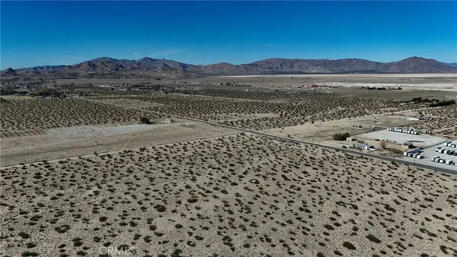 788 Old Woman Springs, Lucerne Valley, CA 92356 - Image #2