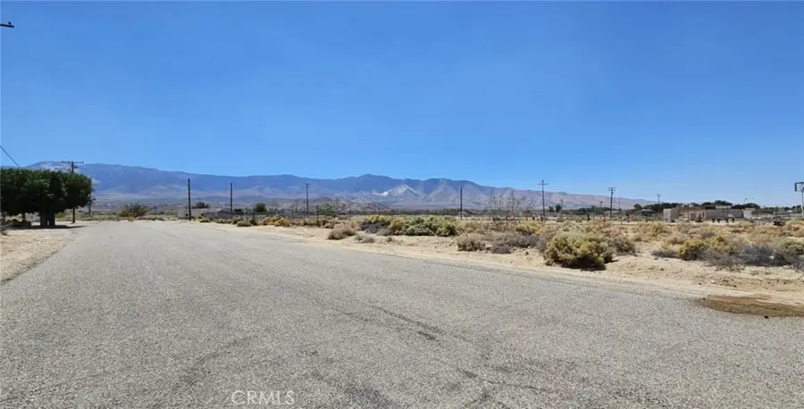 800 Oracle Rd., Lucerne Valley, CA 92356 - #2
