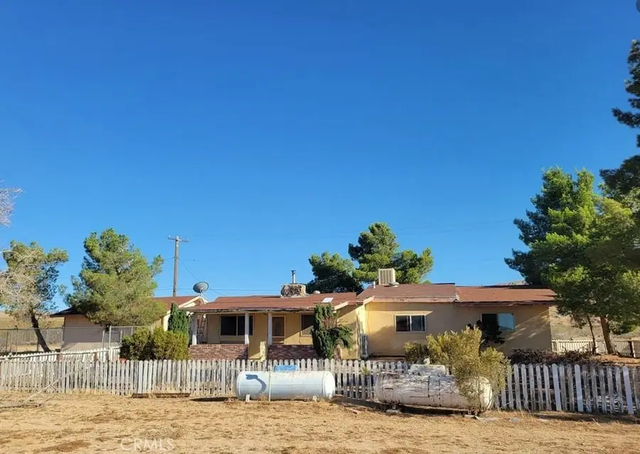 27177 Cahuilla Road, Apple Valley, CA 92307 - #2