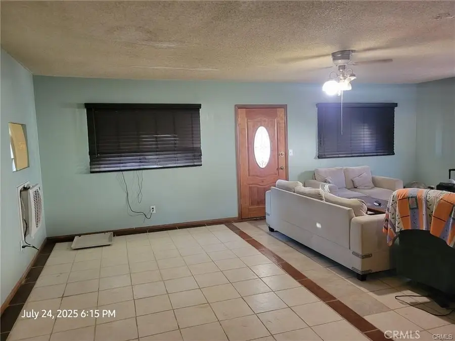 27177 Cahuilla Road, Apple Valley, CA 92307 - #3