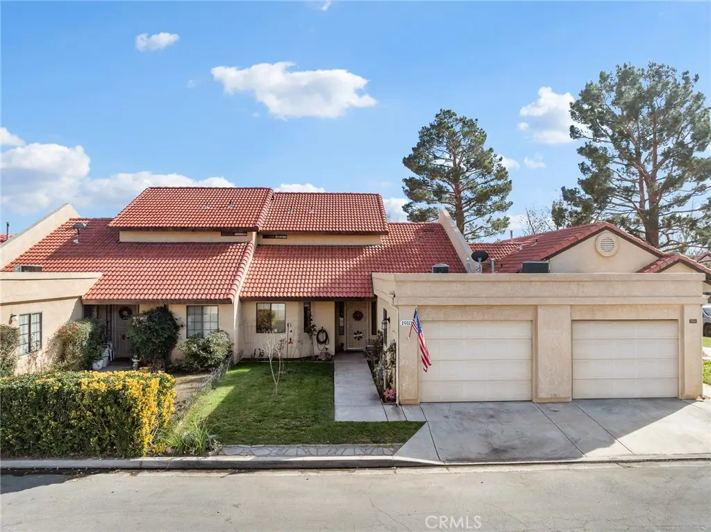 19103 Frances, Apple Valley, CA 92308 - #1