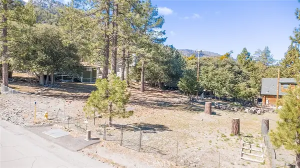 5370 Desert View, Wrightwood, CA 92397