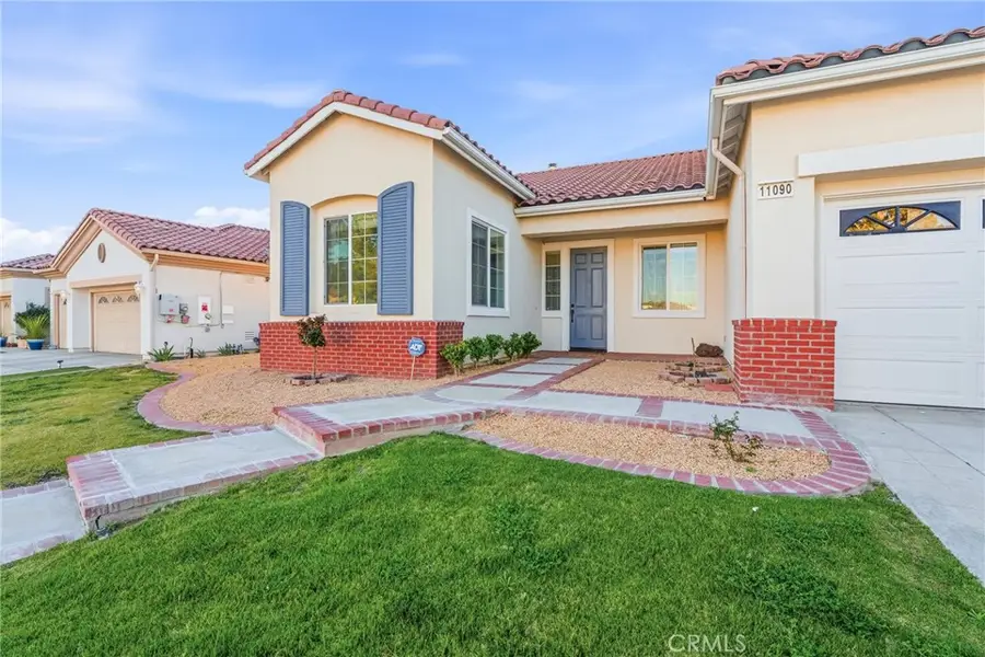 11090 Dandelion Ln, Apple Valley, CA 92308 - #2