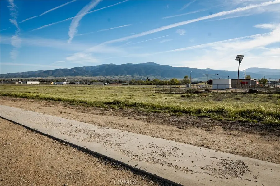 10 Challenger Drive, Tehachapi, CA 93561 - #2