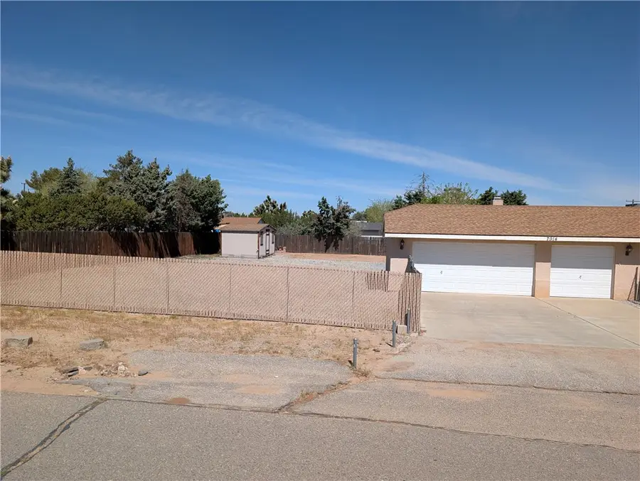 7914 Victor Avenue, Hesperia, CA 92345 - #3
