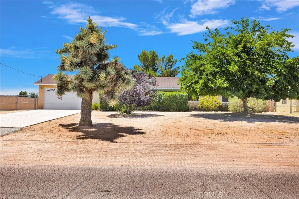 15185 Orange, Hesperia, CA 92345 - #1