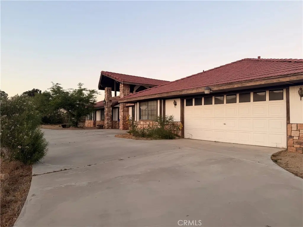 19055 Majela, Apple Valley, CA 92307 - #1