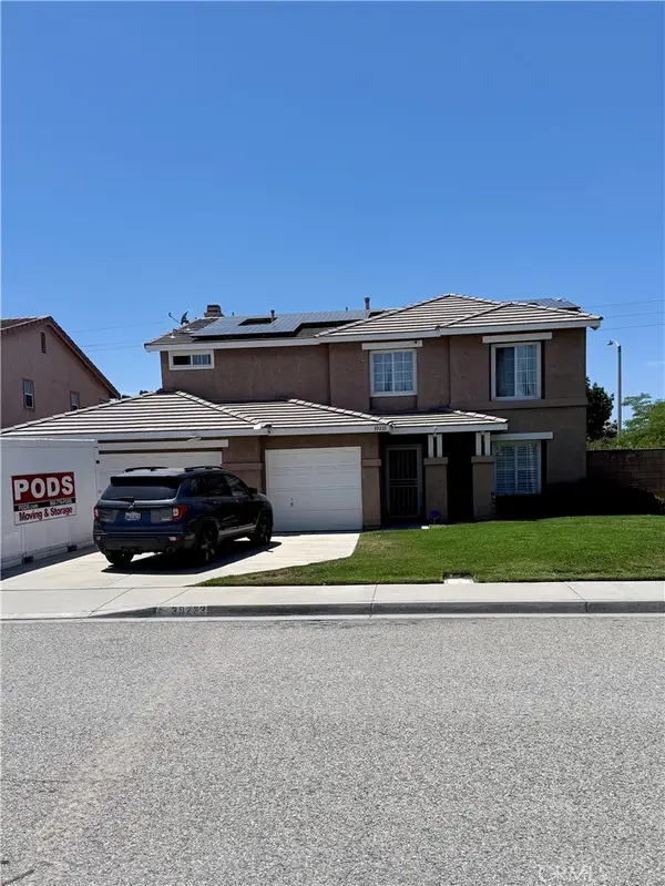 39233 Raphael Lane, Palmdale, CA 93551
