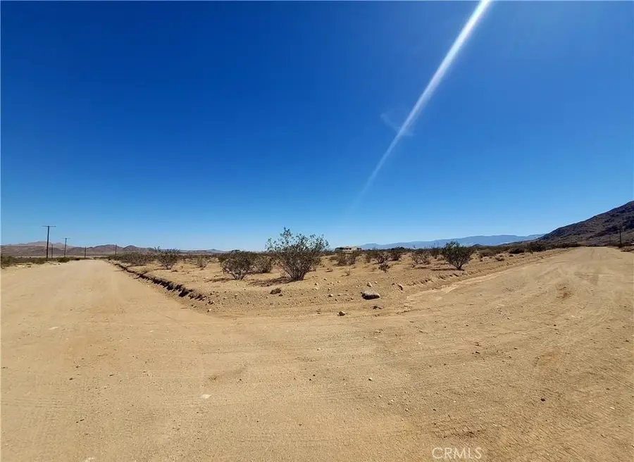 800 Chrysolite Street, Lucerne Valley, CA 92356 - #2