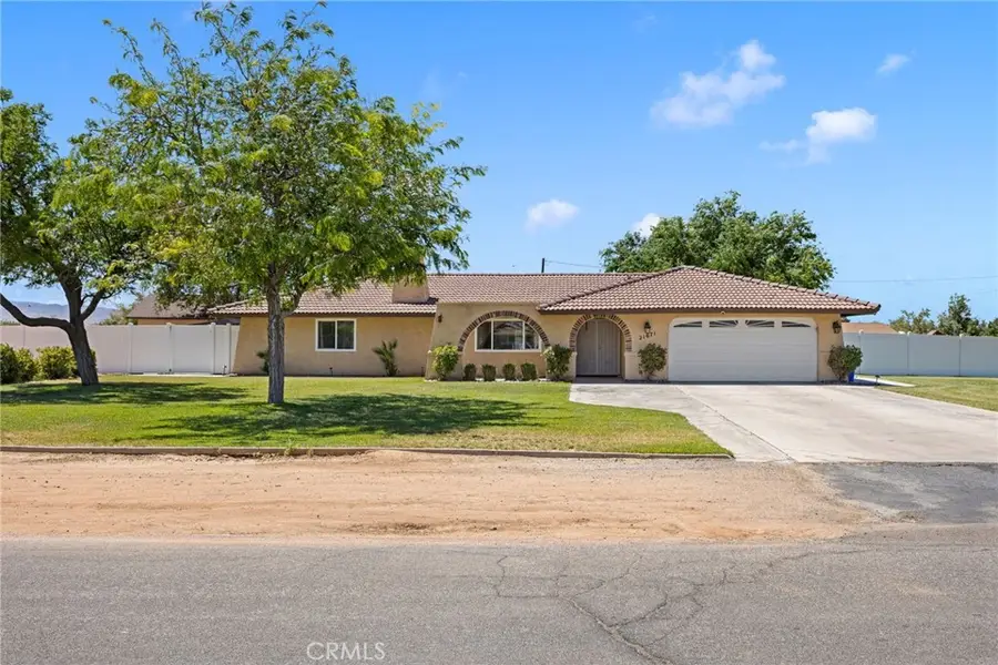 21671 Standing Rock, Apple Valley, CA 92307 - #2