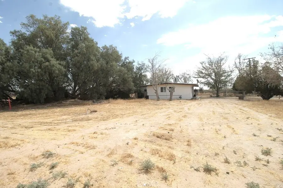 21212 Rainbow, Hinkley, CA 92347 - #3