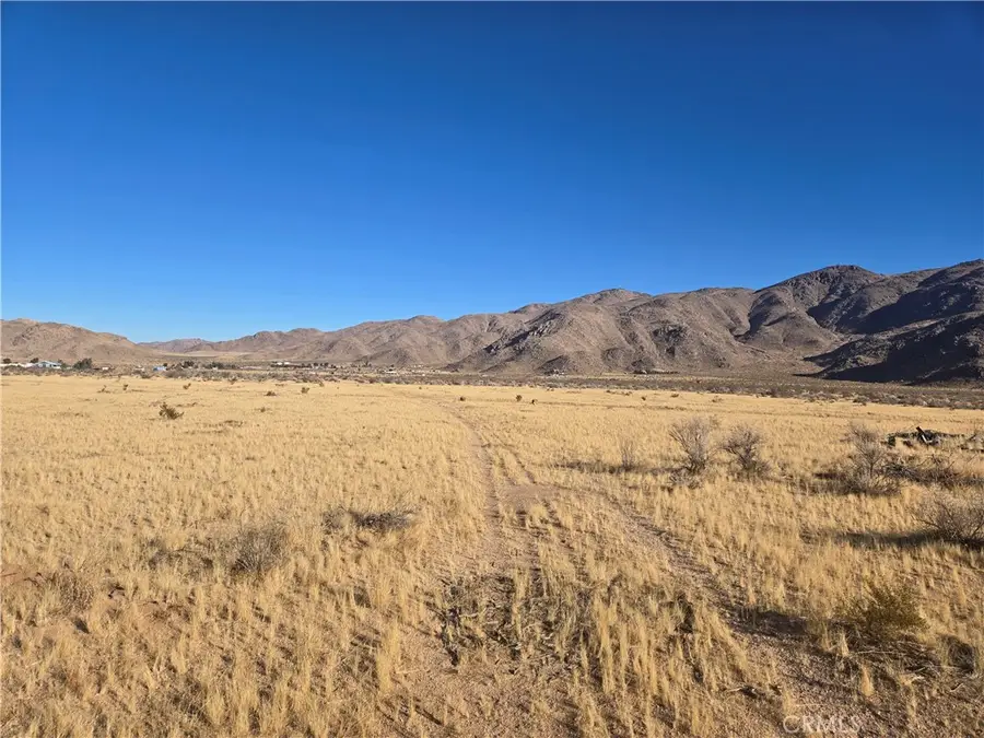 108900 SF Bellflower Street, Apple Valley, CA 92308 - #2