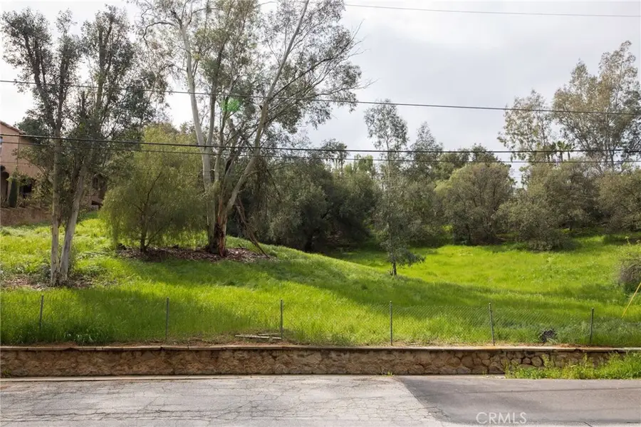 1702 Dwight Street, Redlands, CA 92373 - Image #3