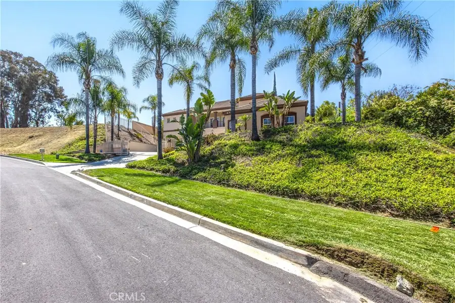 652 Fairway Drive, Redlands, CA 92373 - #3