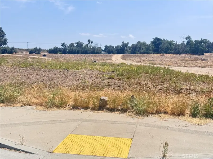 595 W 11th Street, Perris, CA 92570 - Image #2