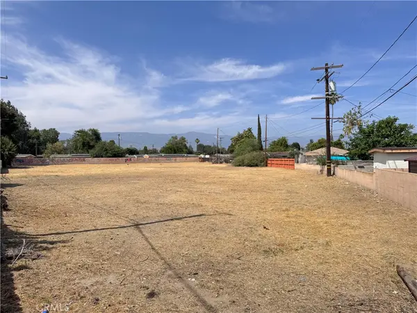 1750 W Cleveland Street, San Bernardino, CA 92411