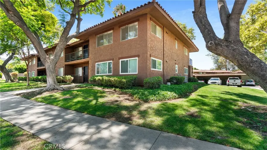 1598 Border Avenue #H, Corona, CA 92882 - Image #2