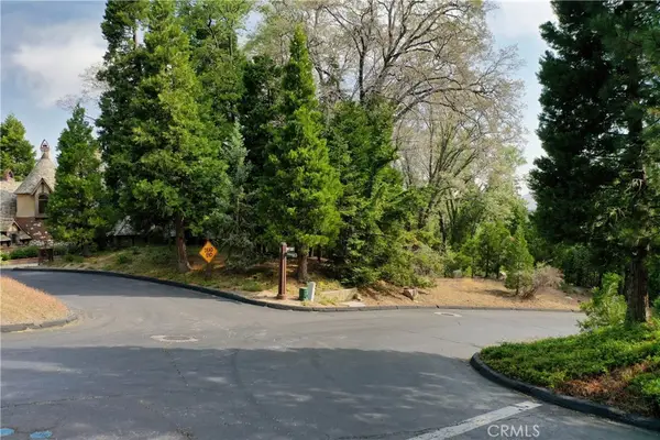 399 Cedar Ridge Drive, Lake Arrowhead, CA 92352