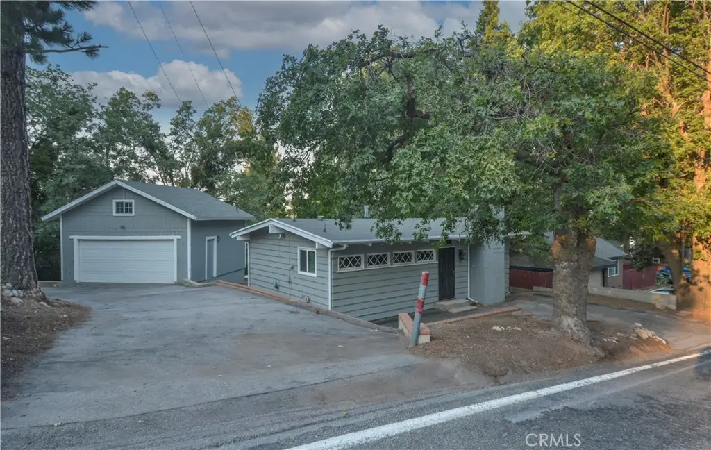 30607 Live Oak Drive, Running Springs, CA 92382 - Image #1