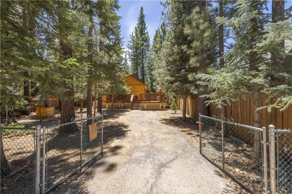 1004 Sugarloaf Boulevard, Big Bear City, CA 92314 - #1