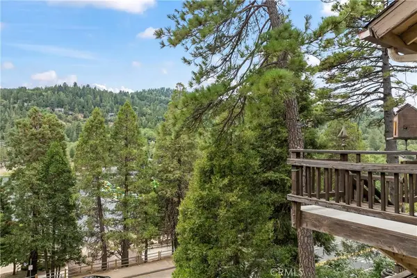 24259 Zurich Drive, Crestline, CA 92325