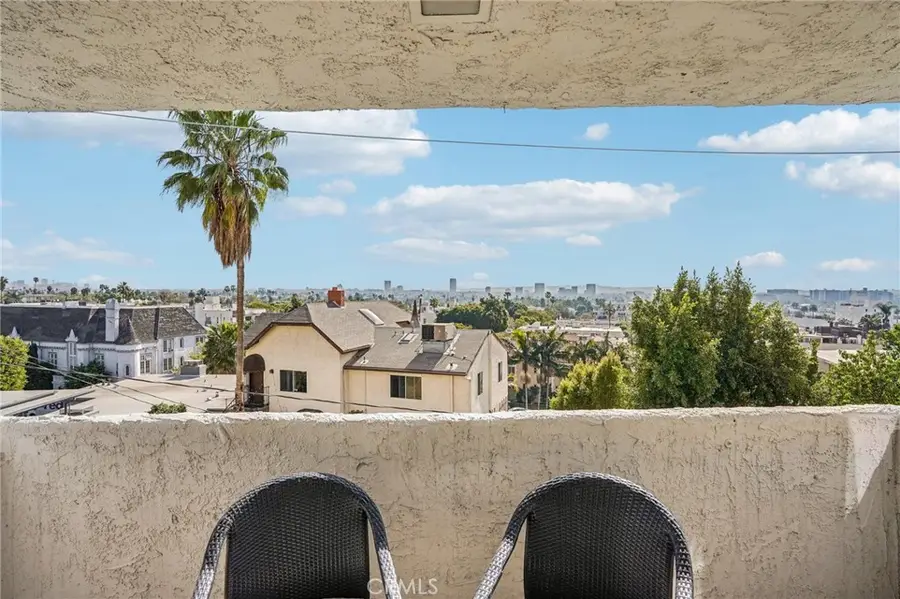 8400 De Longpre Ave #314, West Hollywood, CA 90069 - Image #3