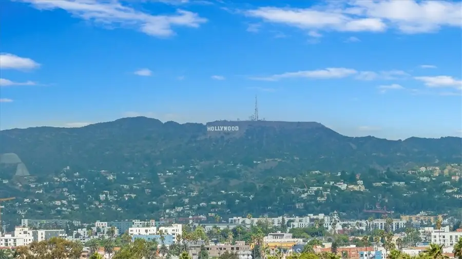 320 S Ardmore #233, Los Angeles, CA 90020 - Image #3