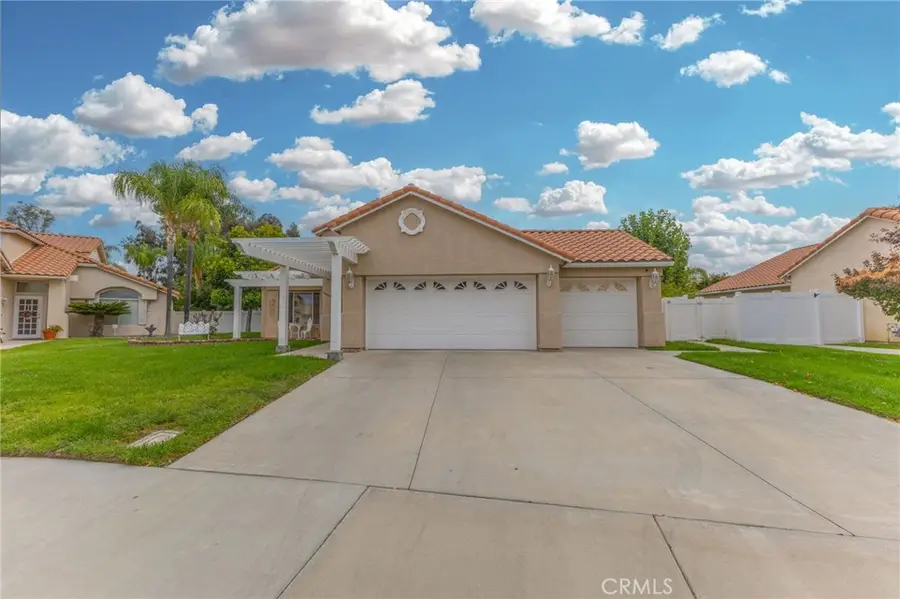 26048 Avenida Hortensia, Hemet, CA 92544 - Image #3