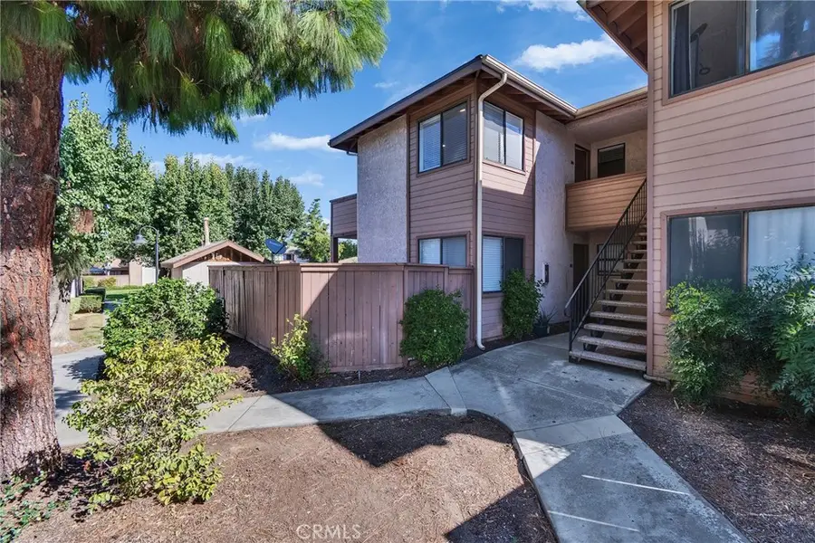 1329 Massachusetts Avenue #202, Riverside, CA 92507 - Image #2