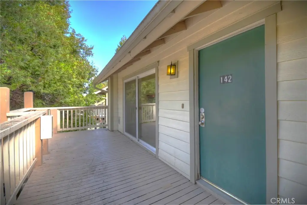 142 Rockledge Lane, Lake Arrowhead, CA 92352 - Image #1