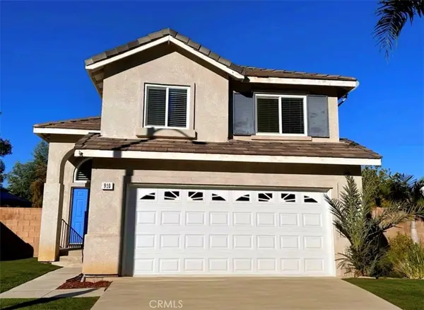 910 Pathfinder Way, Corona, CA 92878