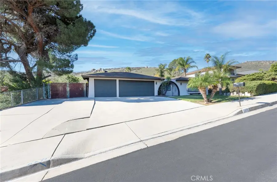5670 Peacock, Riverside, CA 92505 - Image #2
