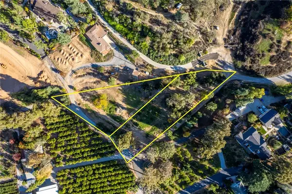 218 Valencia Drive, Redlands, CA 92374