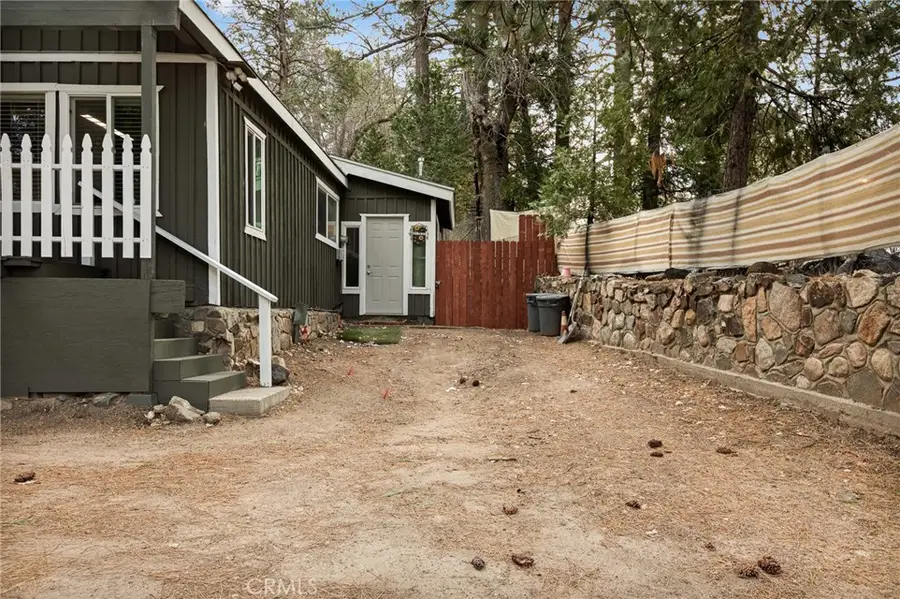 2667 Hunsaker, Running Springs, CA 92382 - #3