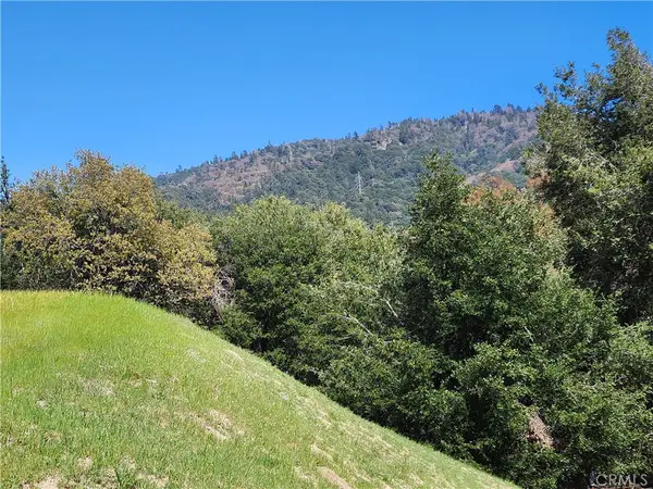 327 Davos Drive, Crestline, CA 92325