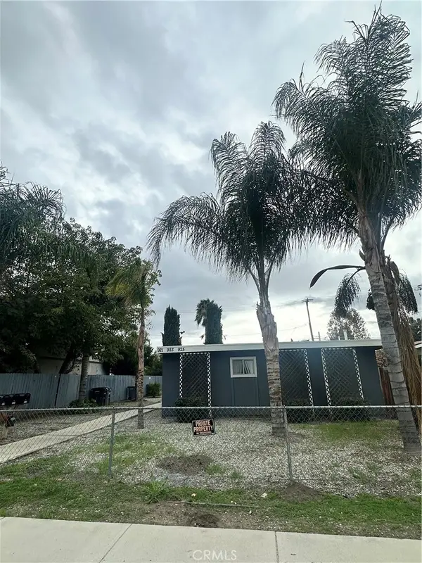 921 E Devonshire, Hemet, CA 92543