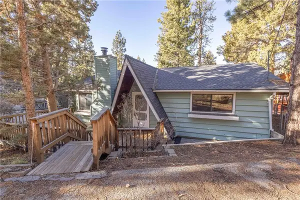 107 E Aeroplane, Big Bear City, CA 92314