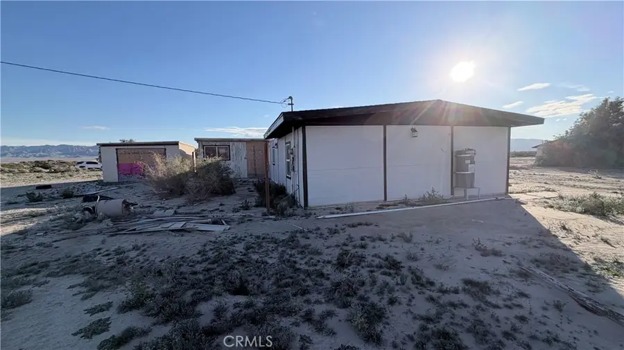87908 Amboy, Twentynine Palms Yucca Valley, CA 92277 - #2