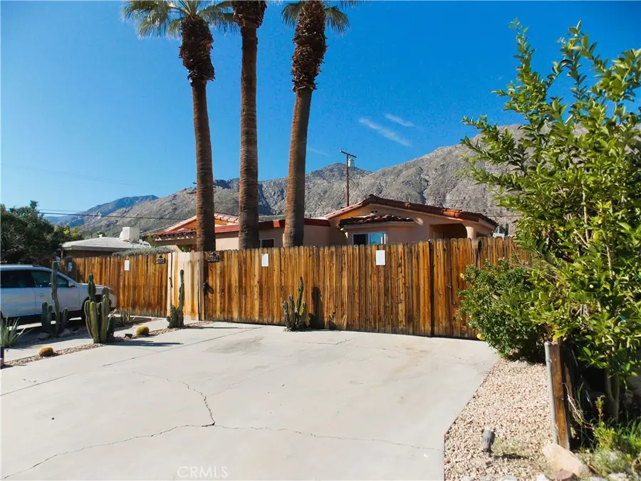583 S Calle Abronia, Palm Springs, CA 92264 - Image #2