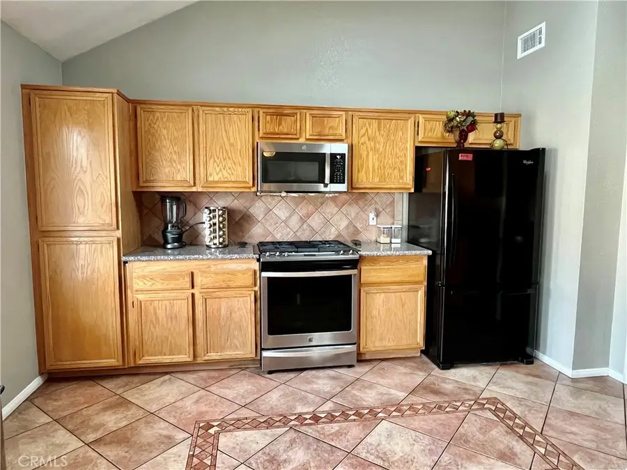 5646 Charlene Court, San Bernardino, CA 92407 - Image #3