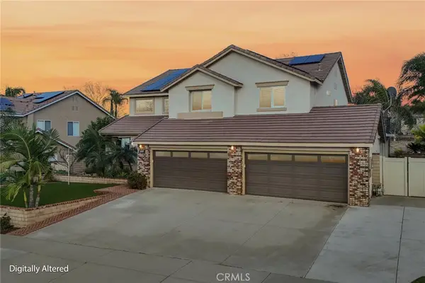 2527 Waterfall Ln, Corona, CA 92882