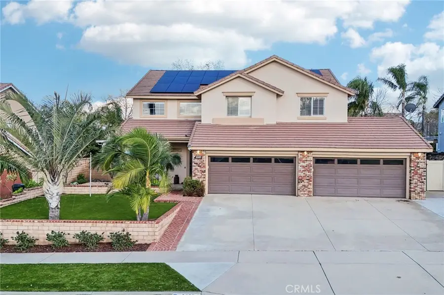 2527 Waterfall Ln, Corona, CA 92882 - #3