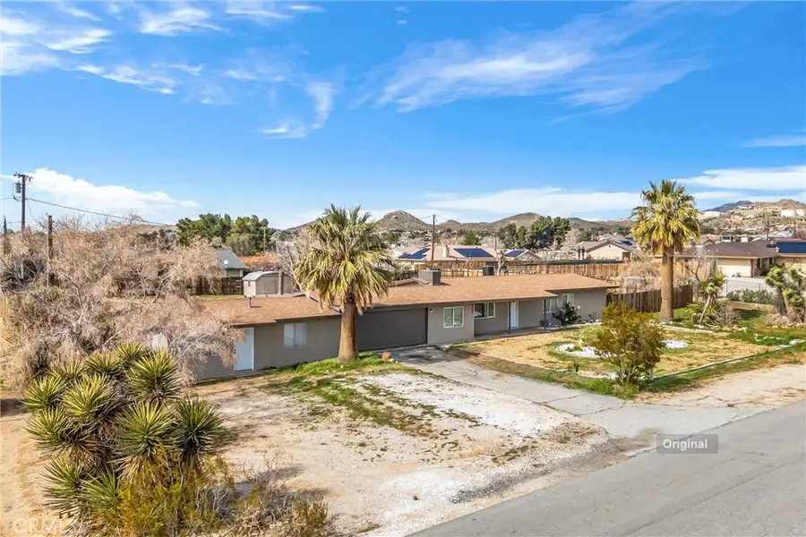 15944 Wintun Road, Apple Valley, CA 92307 - #2
